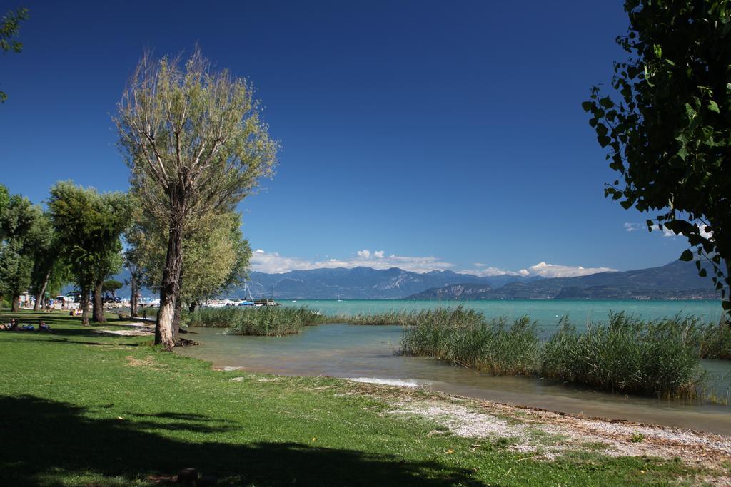 San Benedetto Camping Relais Peschiera del Garda Exteriör bild